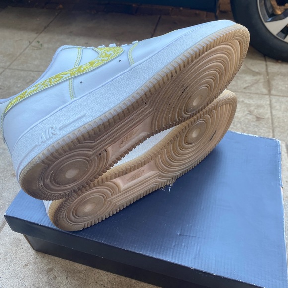 Nike Air Force 1 - Picture 6 of 8